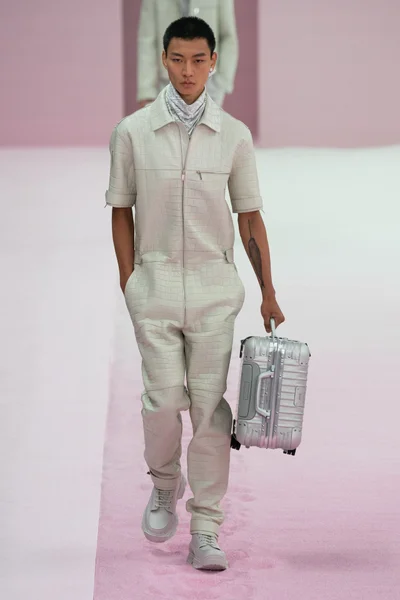 Look 34